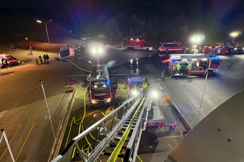 FF Sollenau: Bezirksübergreifende Einsatzübung in Schönau a.d. Triesting