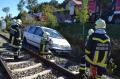 Foto: Einsatzdoku.at 20111002_vu_pkw_auf_geleise_gutensteinerbahn_005