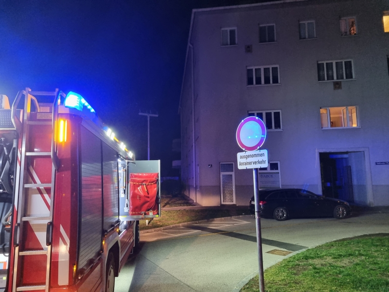 20220211 ffwrn Nachtbereitschaft verhindert Wohnungsbrand 002