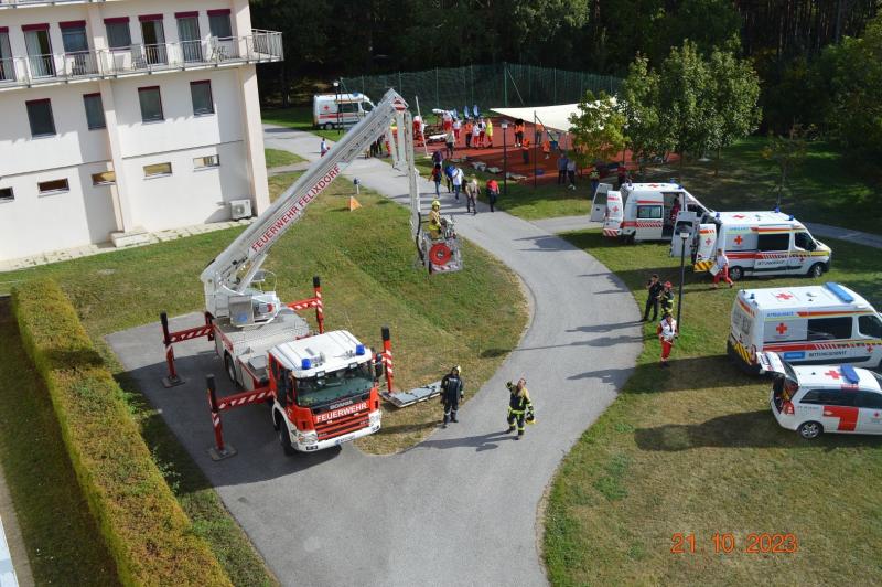 20231021 uebung sonderkrankenhaus felbring 036