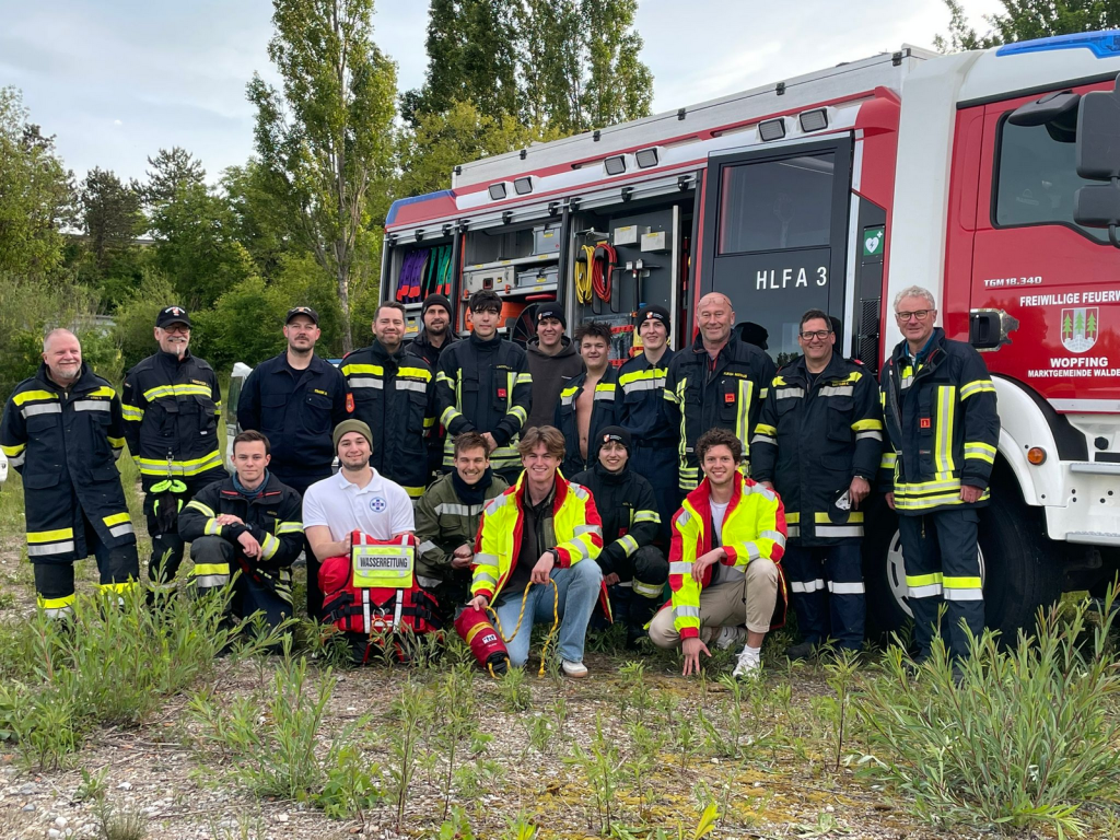 Übung der FF Wopfing mit der Wasserrettung Pottendorf/Südstadt