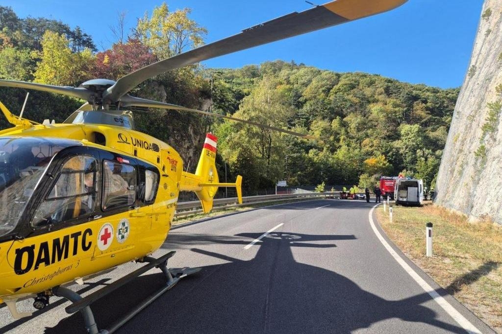 FF Wopfing - Verkehrsunfall in Waldegg