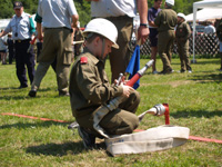 Feuerwehrjugendbewerbsabzeichen in Bronze und Silber Feuerwehrjugendbewerbsabzeichen in Bronze und Silber